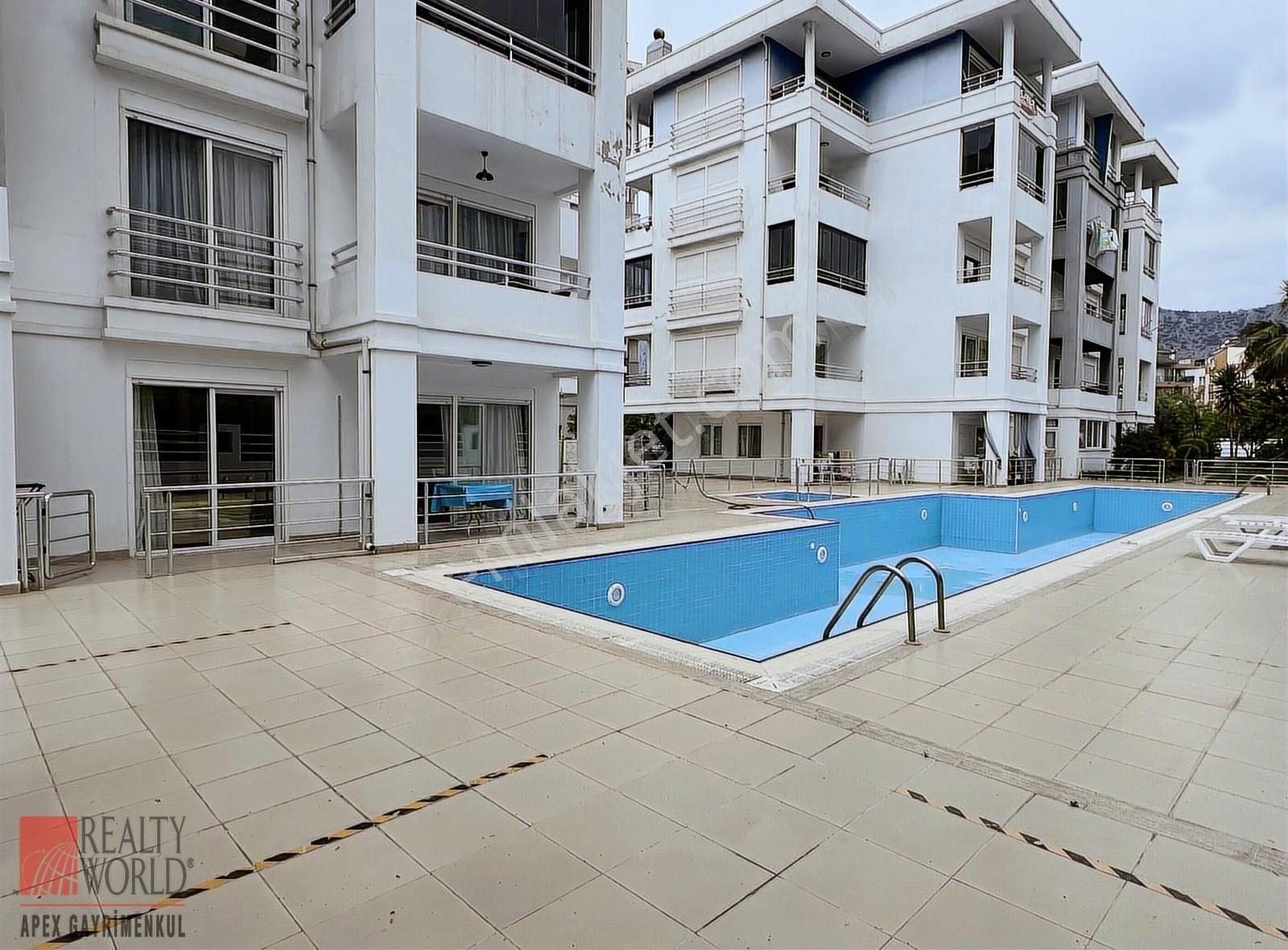 Antalya Konyaaltı Liman Satılık 1+1 Daire Eşyalı - Denize Yakın