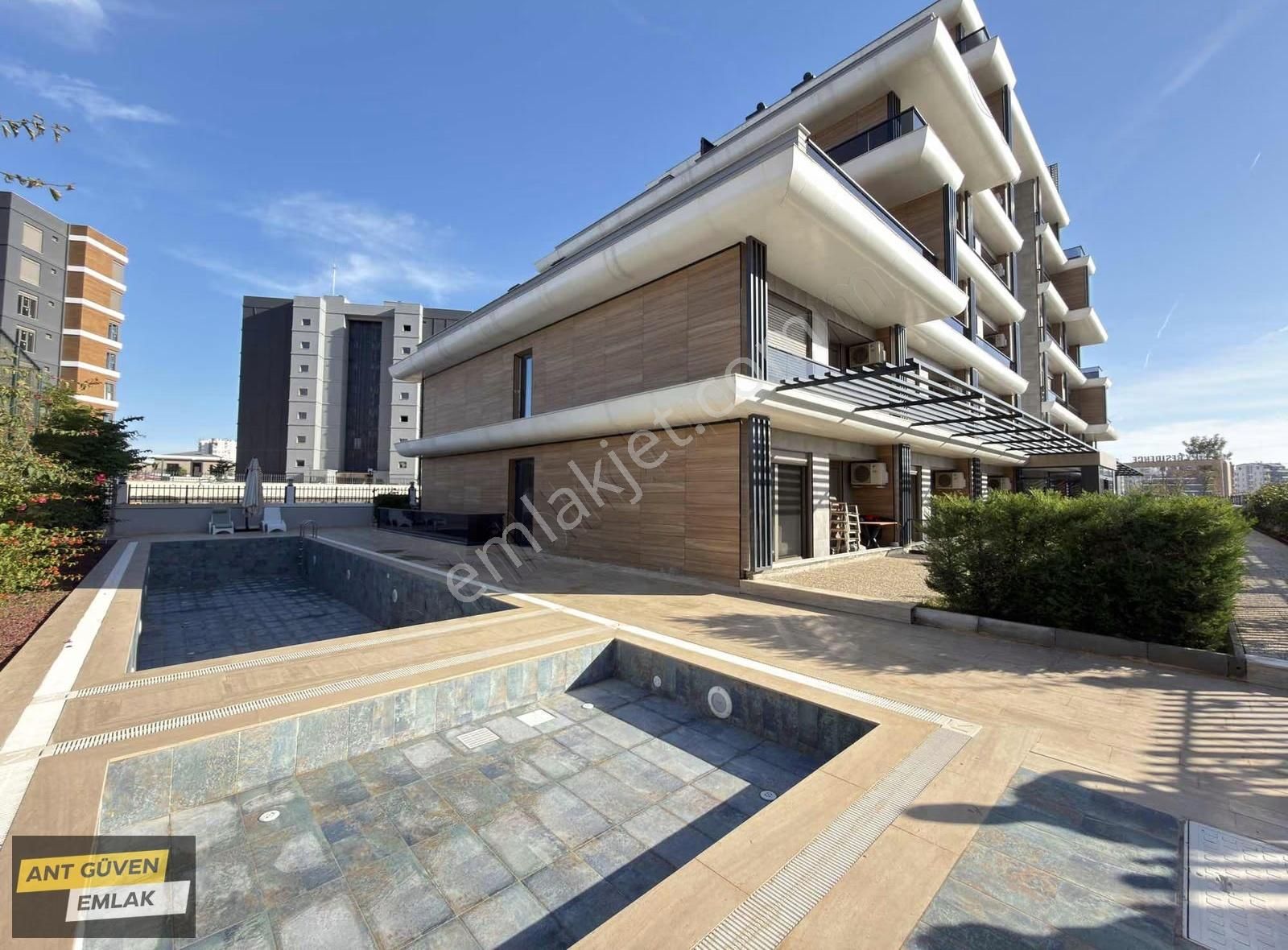 Sky Resıdence 1+1 Katta Havuzlu 55 M2 Teraslı Tr/ing/rus