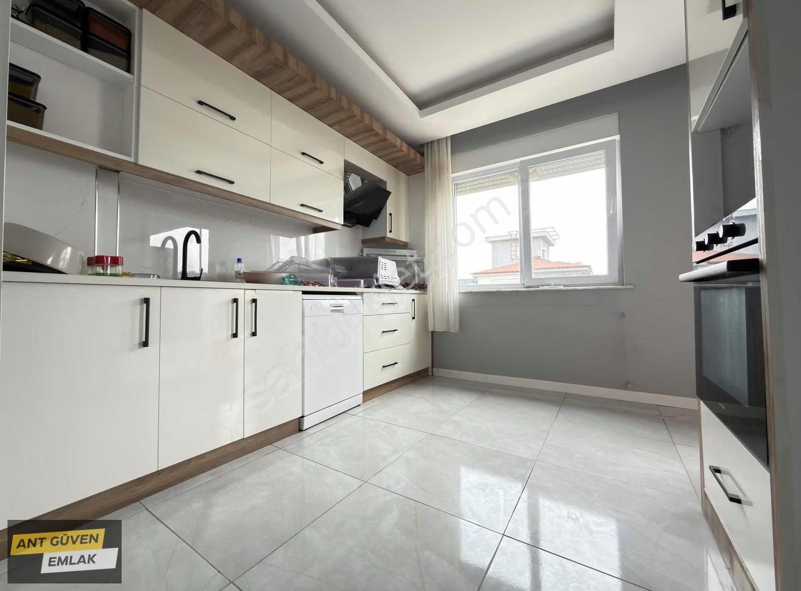 Bahçeyaka Kaymakamlık Karşısı 2+1 4.kat Güney Cephe Önü Açık - Görsel 5