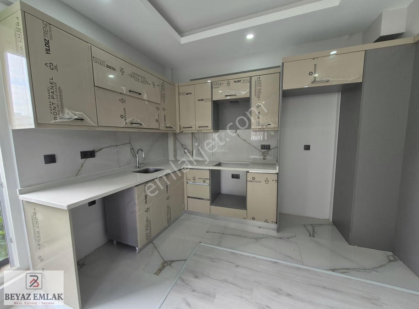 Altıntaş Mh. Havuzlu Balkonlu Önü Bahçe Kullanımlı Sıfır 2+1 - Görsel 15