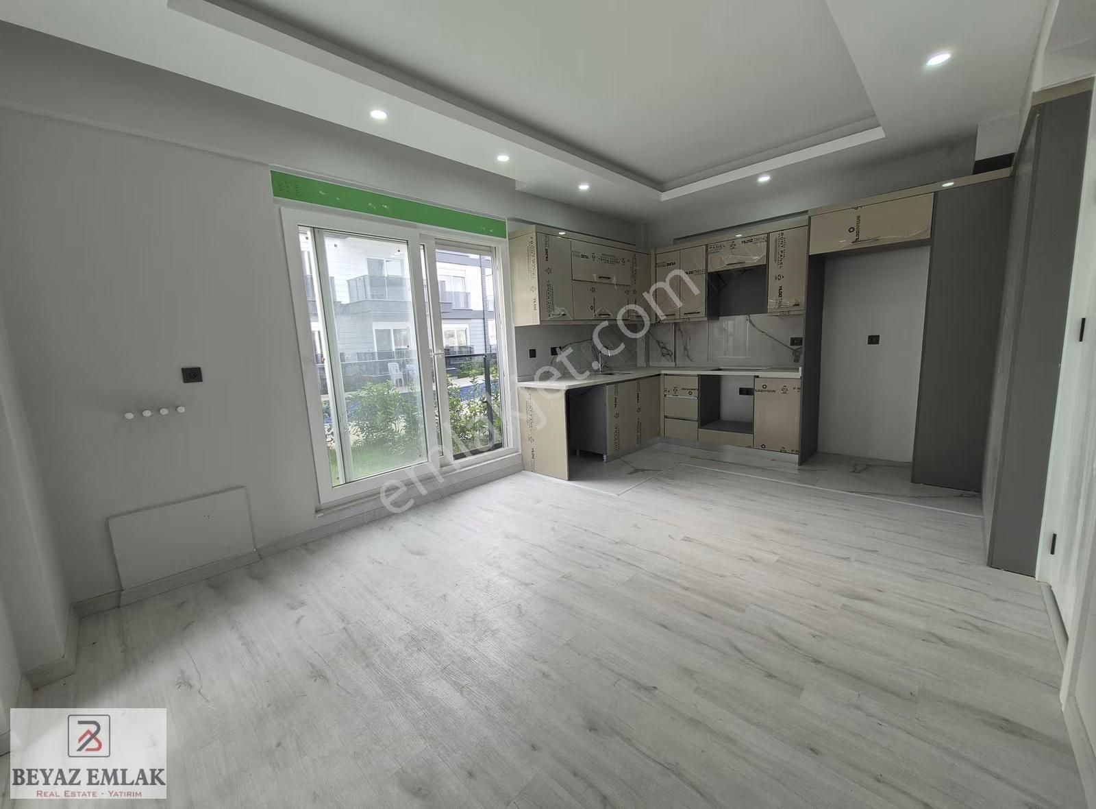 Altıntaş Mh. Havuzlu Balkonlu Önü Bahçe Kullanımlı Sıfır 2+1 - Görsel 13