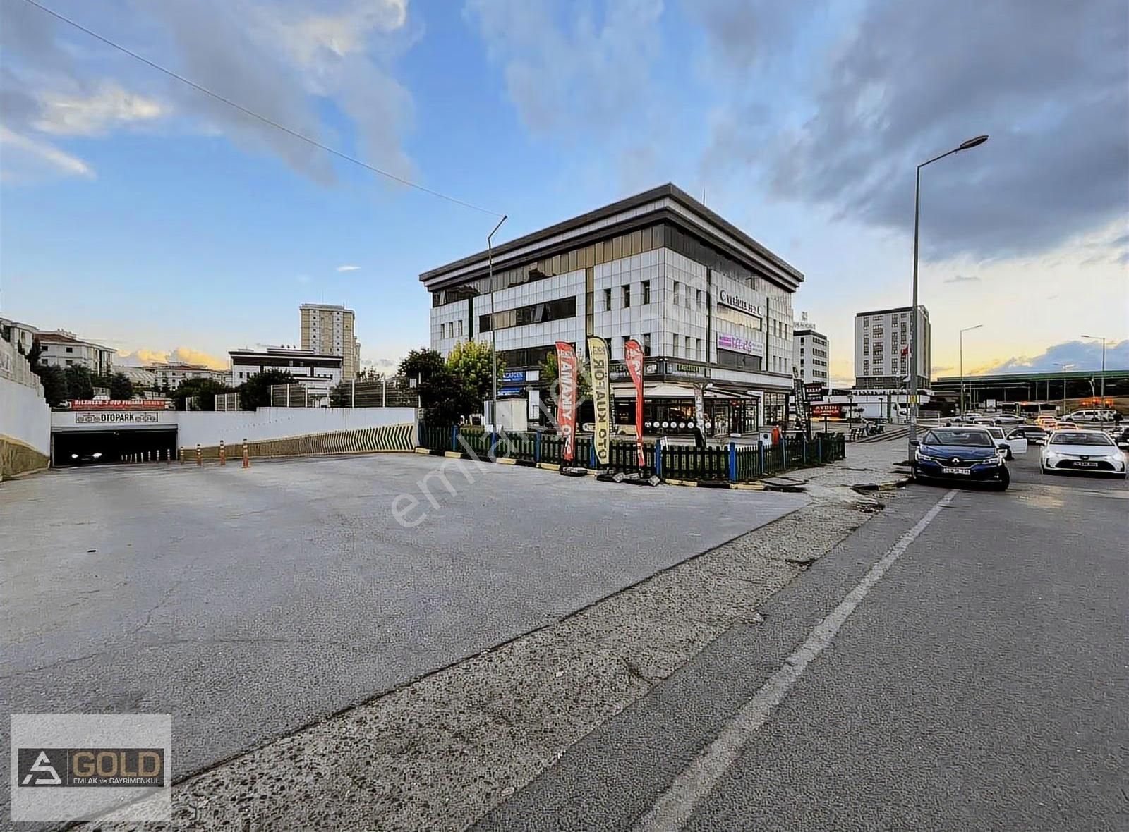 Bahçeşehir Bahçekent Devren Oto Yıkama Ruhsatlı Kapalı Garajda