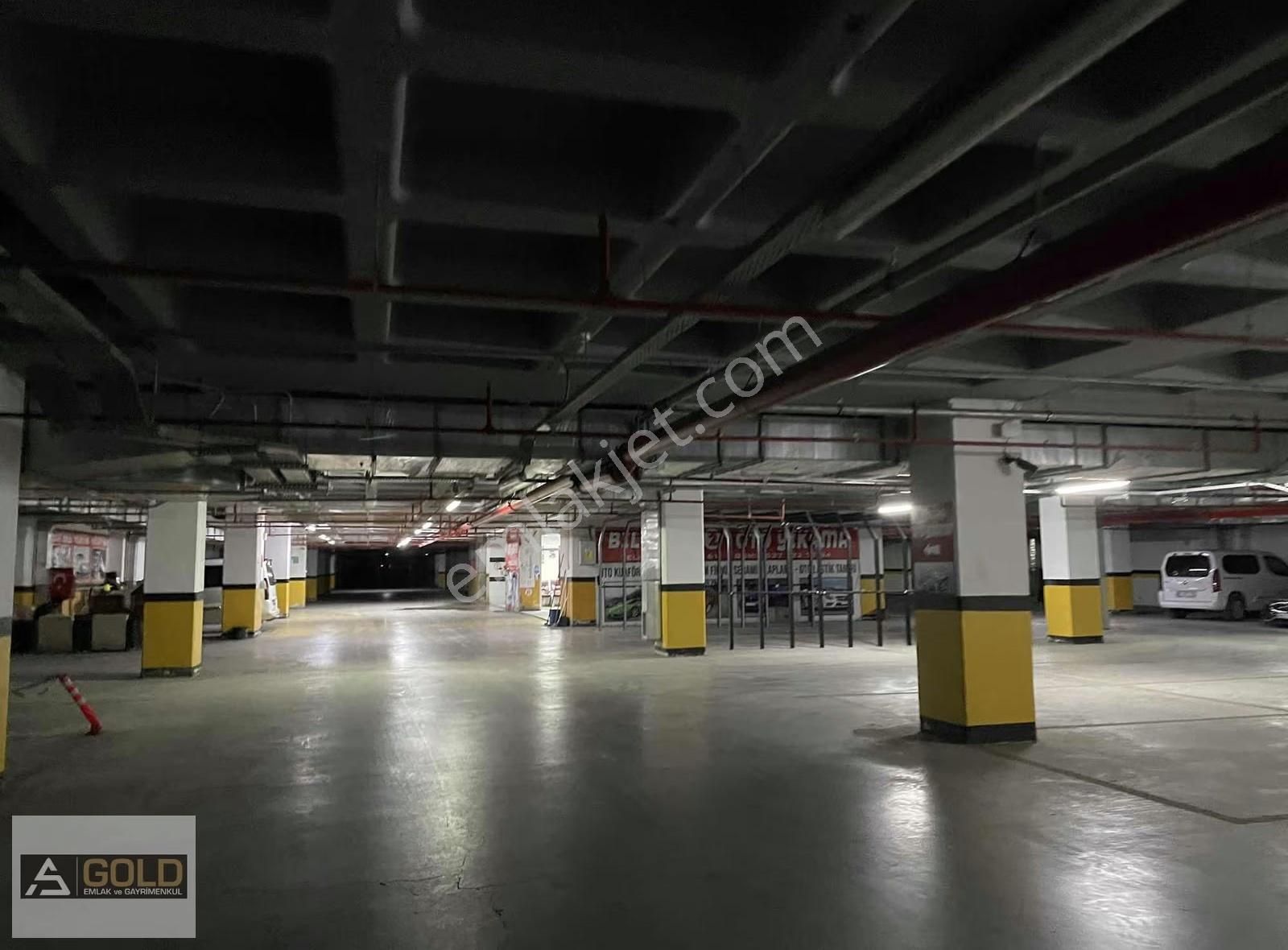 Bahçeşehir Bahçekent Devren Oto Yıkama Ruhsatlı Kapalı Garajda - Görsel 11