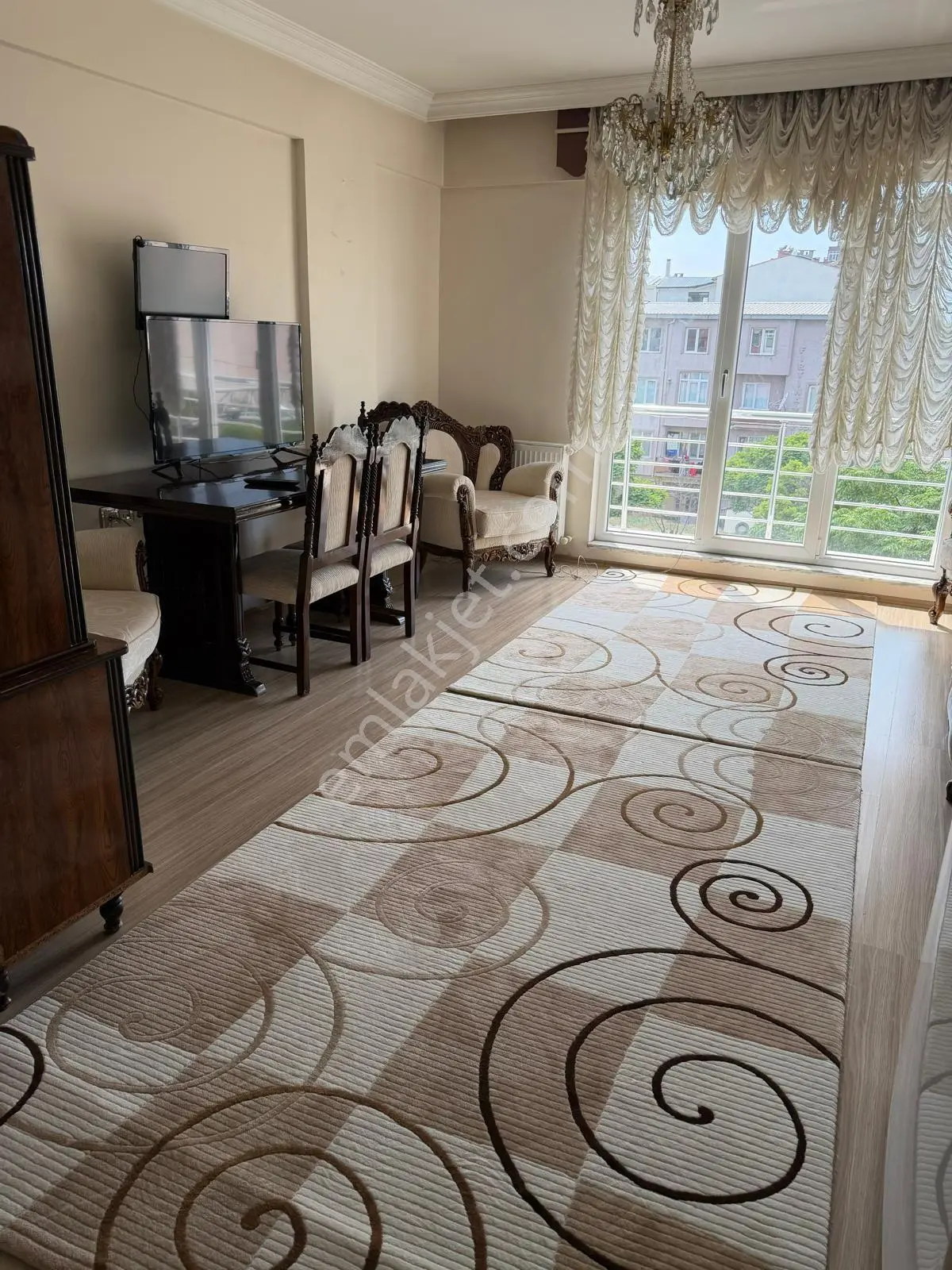 Gemlik Dr. Ziya Kaya Mahallesinde Kiralık Eşyalı 1+1 - Görsel 2