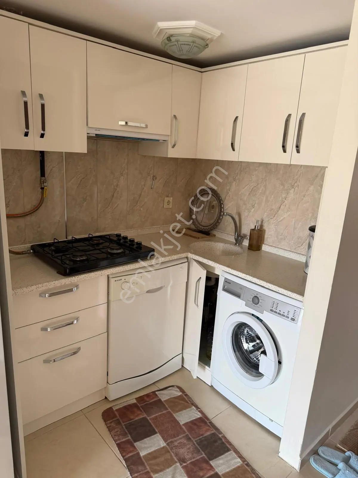Gemlik Dr. Ziya Kaya Mahallesinde Kiralık Eşyalı 1+1 - Görsel 6