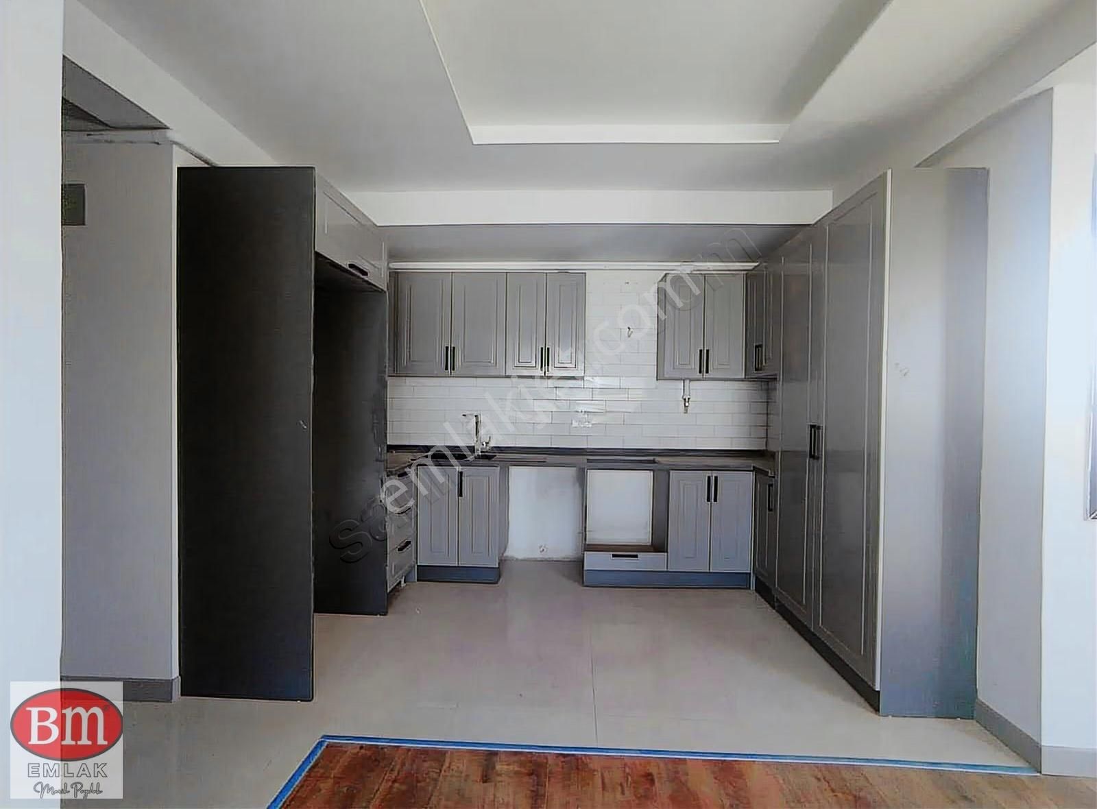 Bm''den Mezitli Yaşar Doğu Cad. Sıfır 2+1 Kombili Havuzlu Daire - Görsel 4