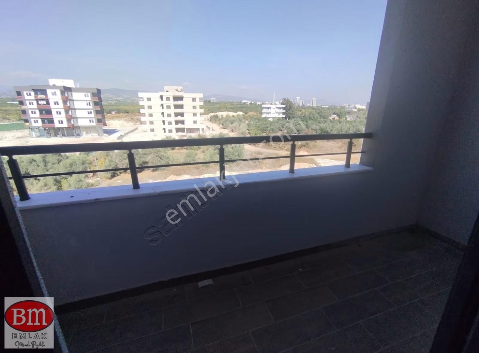 Bm''den Mezitli Yaşar Doğu Cad. Sıfır 2+1 Kombili Havuzlu Daire - Görsel 5