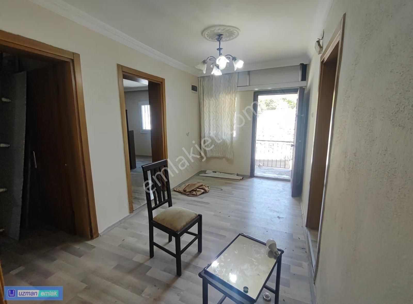 Camiatik De Merkeze Yürüme Mesafesinde Bahçeli 3+1 Villa - Görsel 6