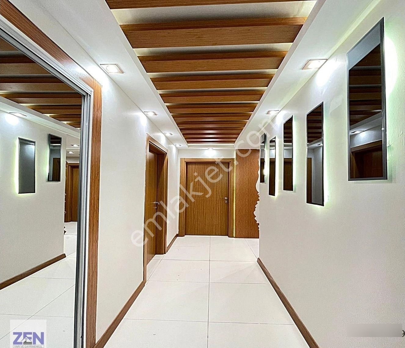 Metrobüse Çok Yakın İçi Ultra Lüks Teraslı 2+1 Satılık Daire - Görsel 28