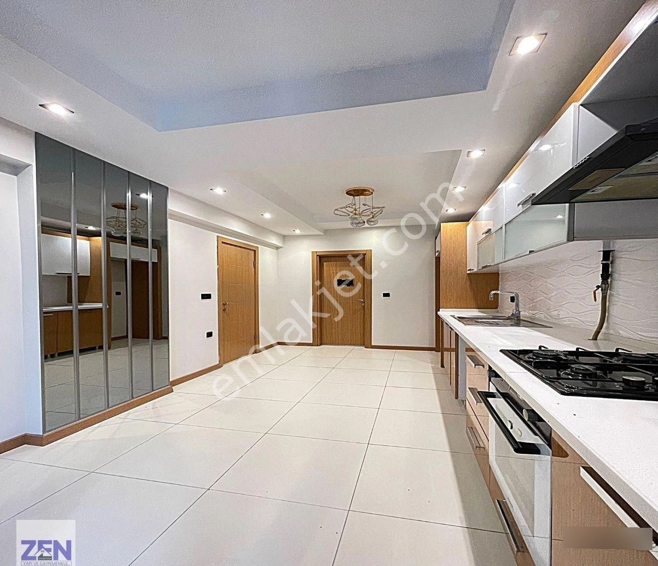 Metrobüse Çok Yakın İçi Ultra Lüks Teraslı 2+1 Satılık Daire - Görsel 14