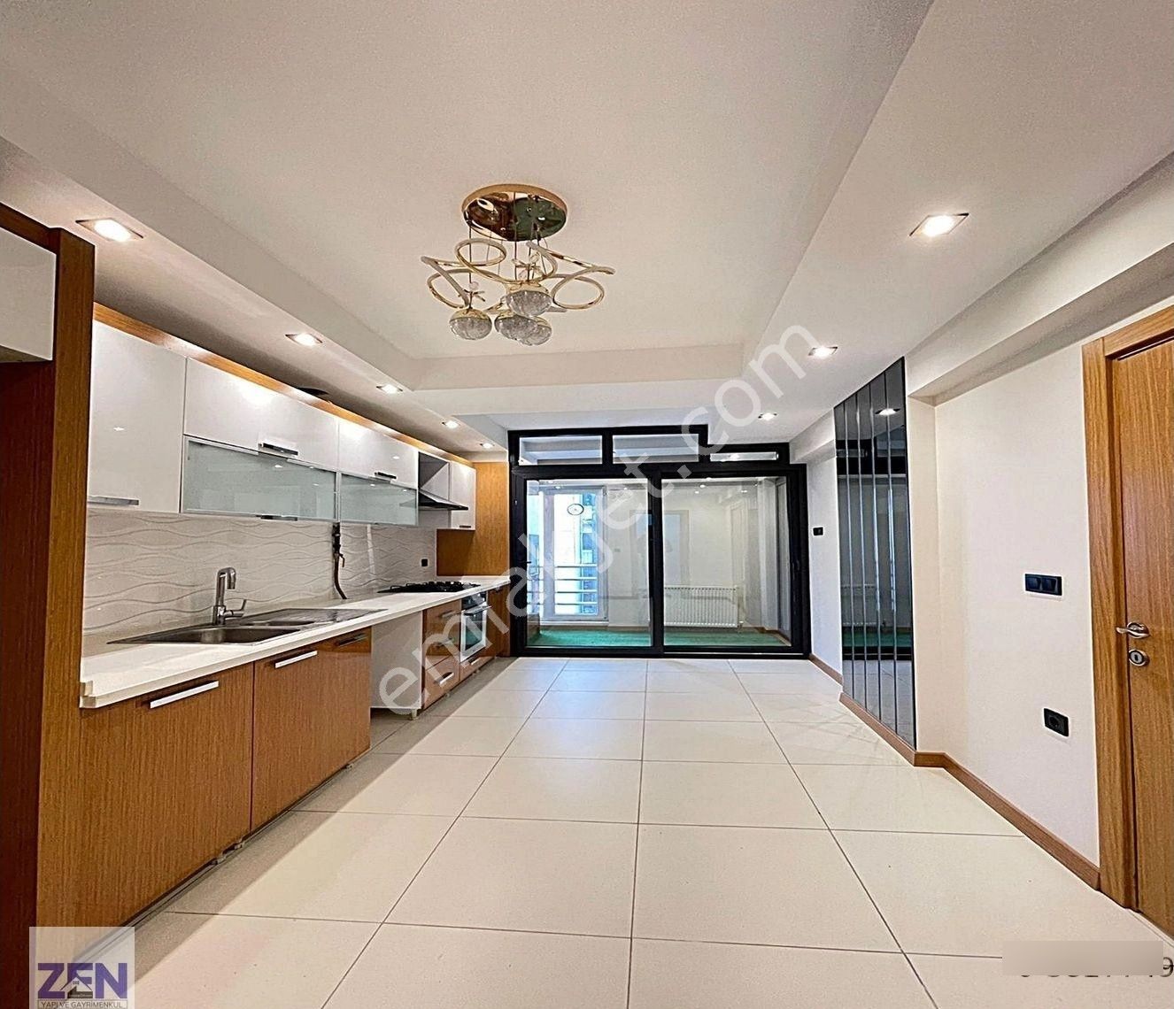 Metrobüse Çok Yakın İçi Ultra Lüks Teraslı 2+1 Satılık Daire - Görsel 19