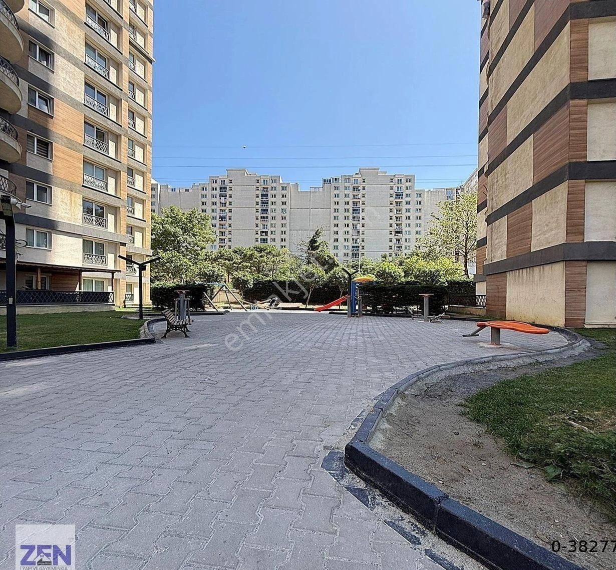 Site 100 Metre² Balkon Peyzaj Alanları 2 + 1 Satılık Daire - Görsel 16