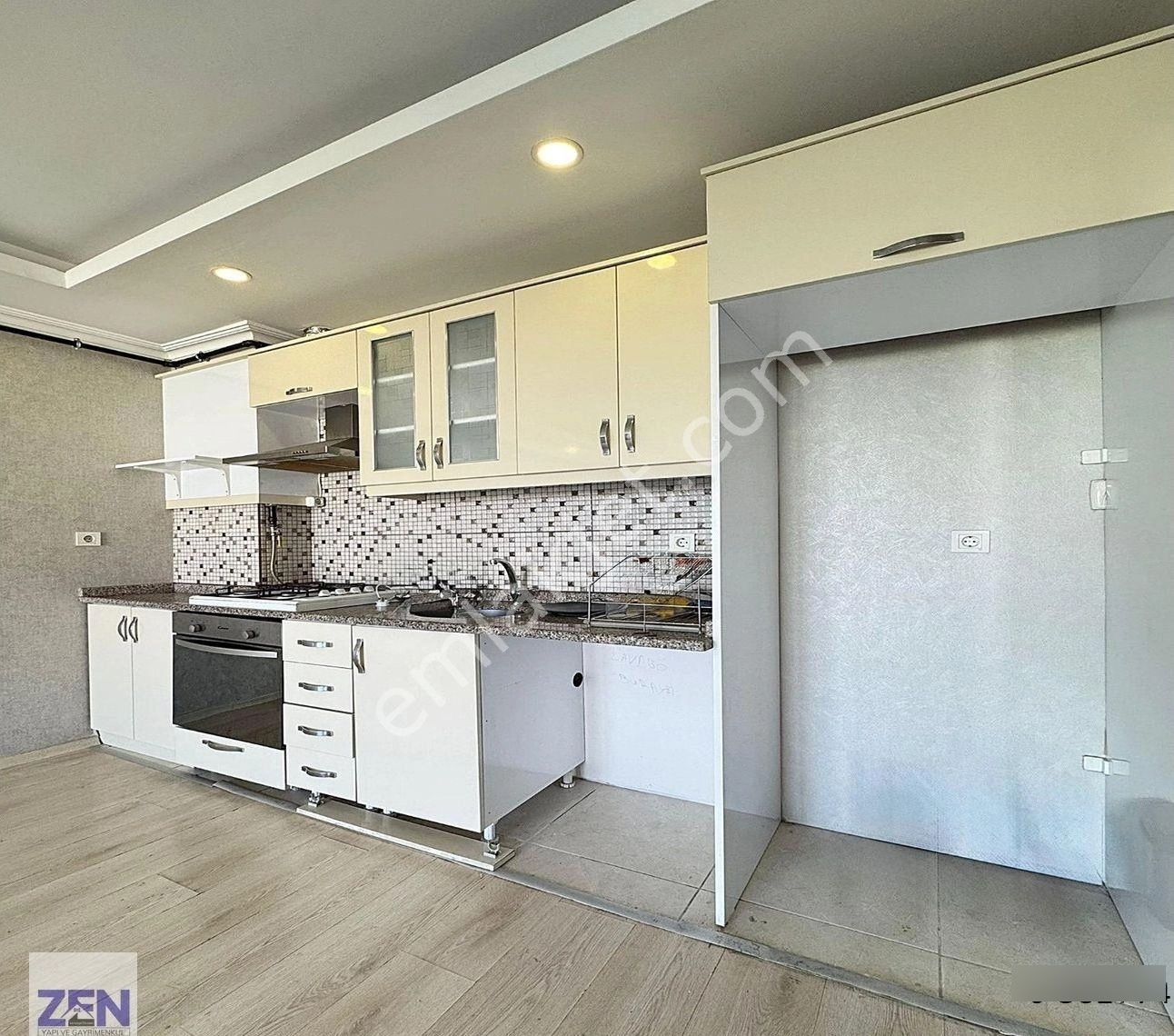 Beylikdüzü'nde Yatırıma Uygun Acil Satılık 1+1 Daire!! - Görsel 9