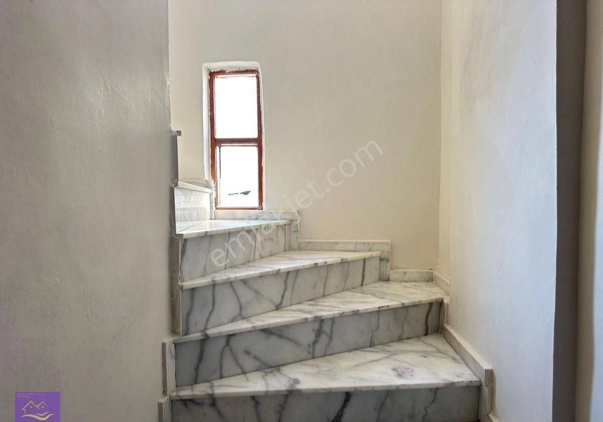 Çeşme Dalyan Da Satılık Tripleks Yazlık Villa(hesaplı) - Görsel 8
