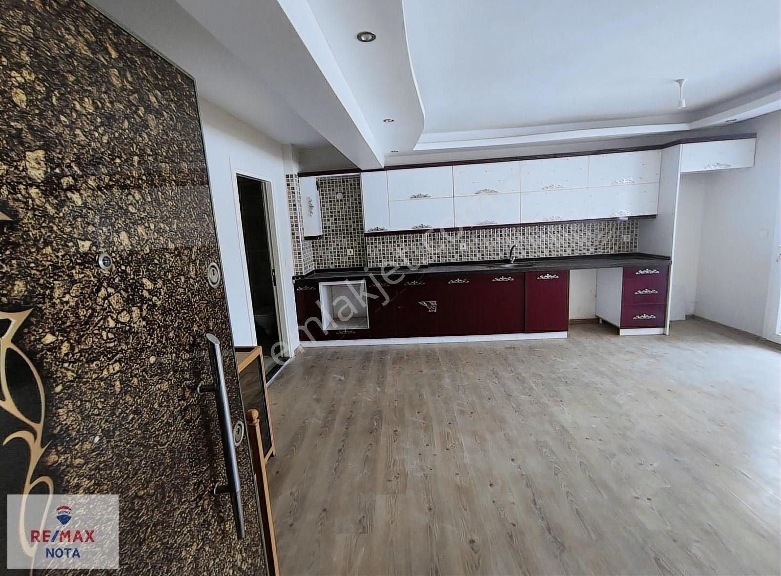 Zafertepe Mahallesi'nde Zemin Ters Dubleks Daire - Görsel 27