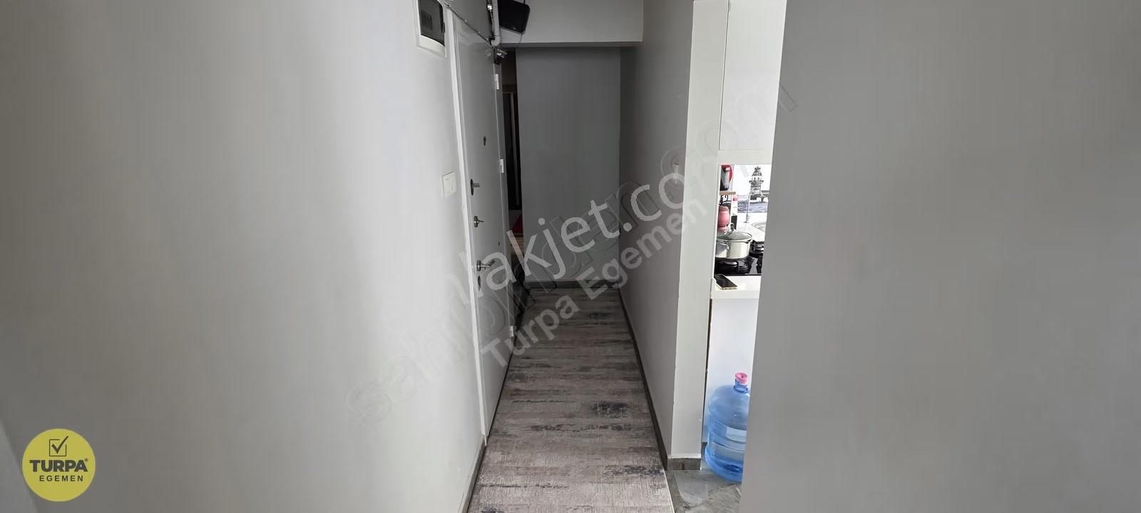 Karşıyaka Tersane Karşısı Komple Tadilatlı 2+1 Daire - Görsel 15