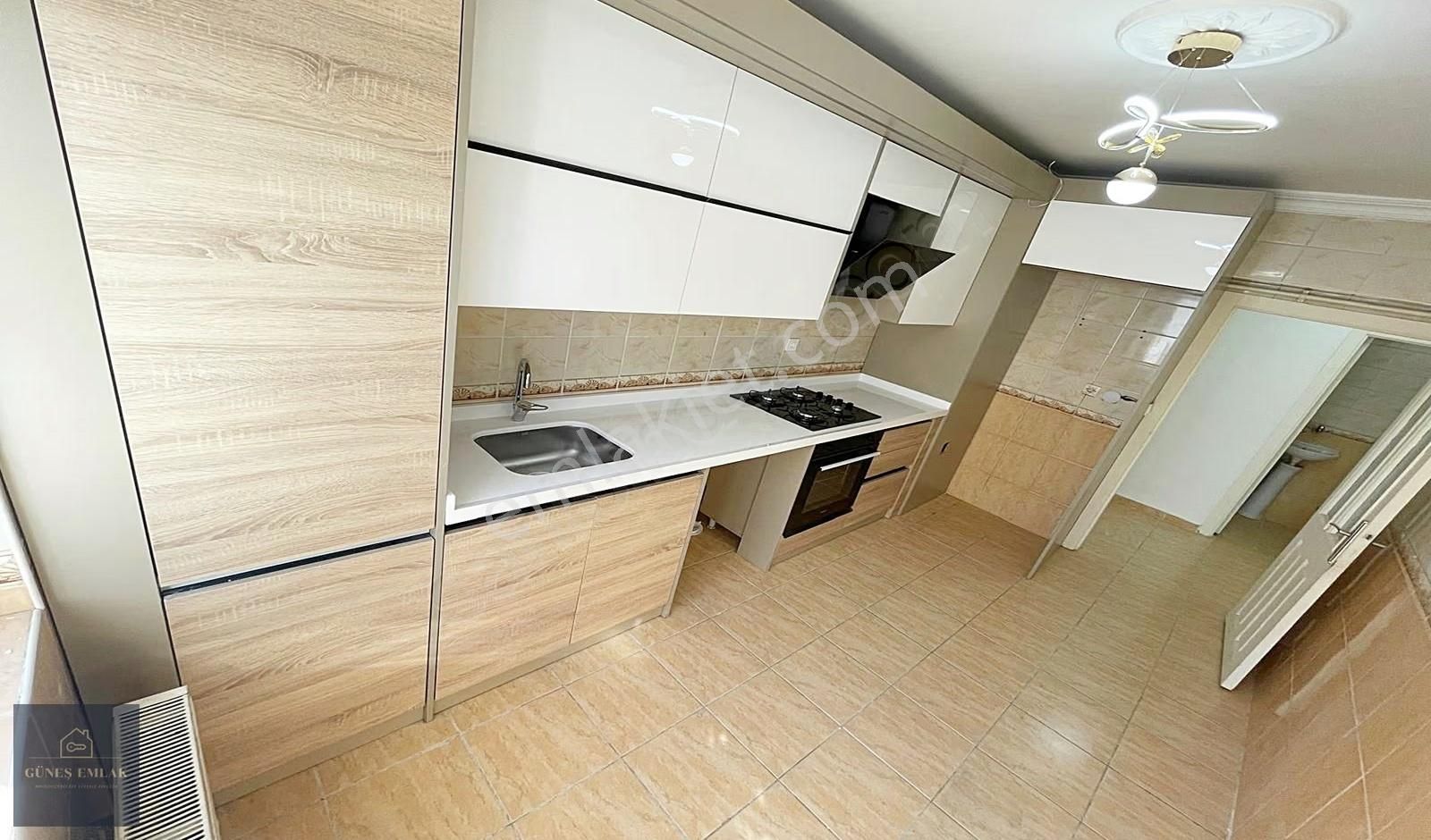 Yenikent Menderes De Bulvar Cepheli 3+1 Asansörlü Daire - Görsel 2