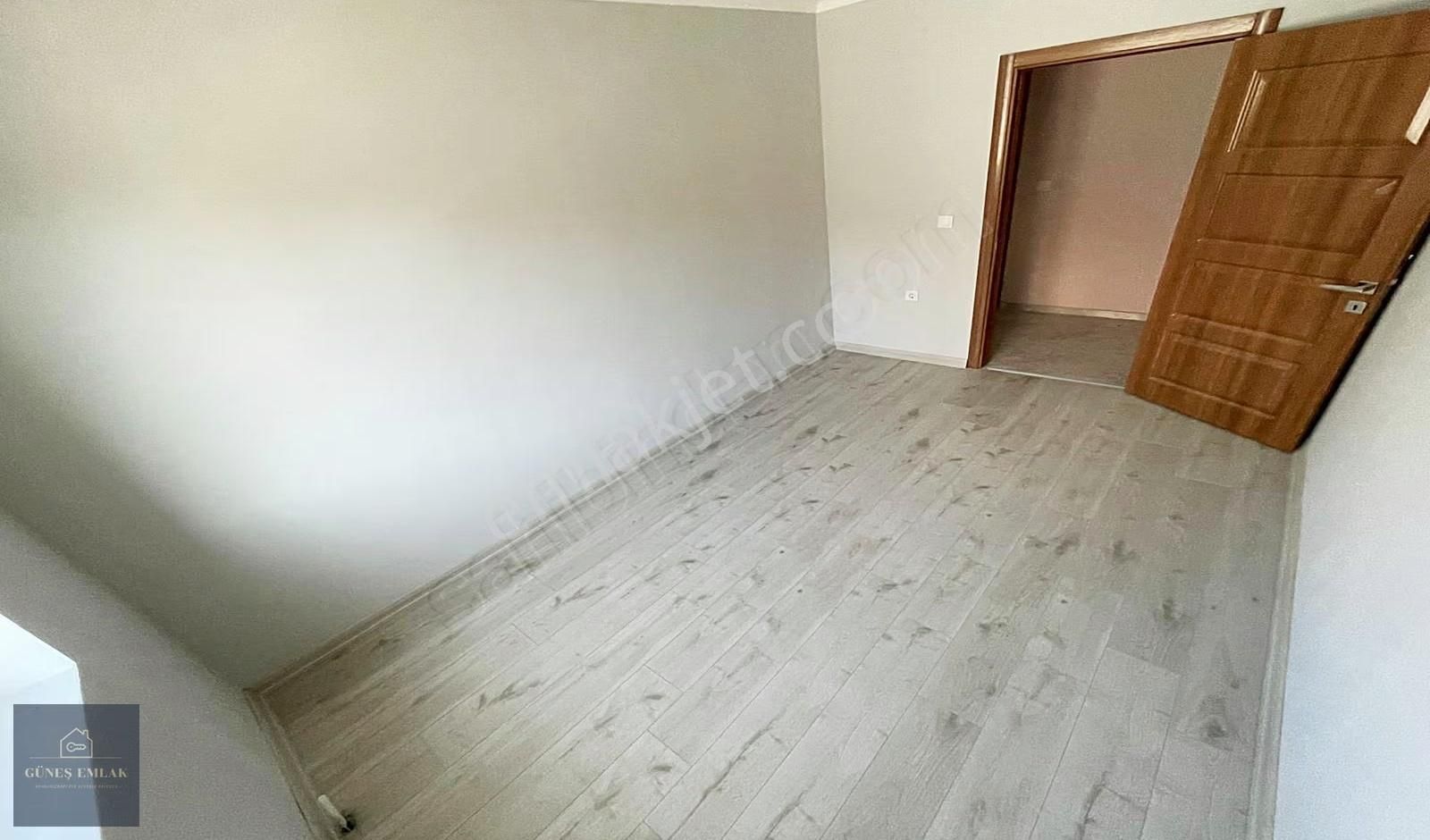 Yenikent'te 4+1ve 3+1 İki Daire Oturuma Hazır Az Bulunur Kaçırma - Görsel 28