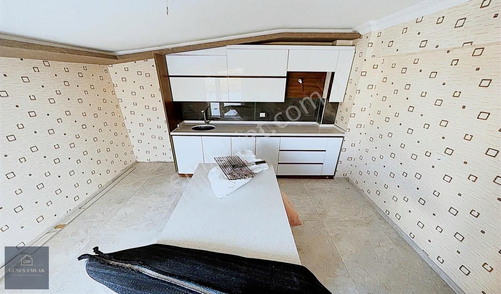 Yenikent'te 4+1ve 3+1 İki Daire Oturuma Hazır Az Bulunur Kaçırma - Görsel 12