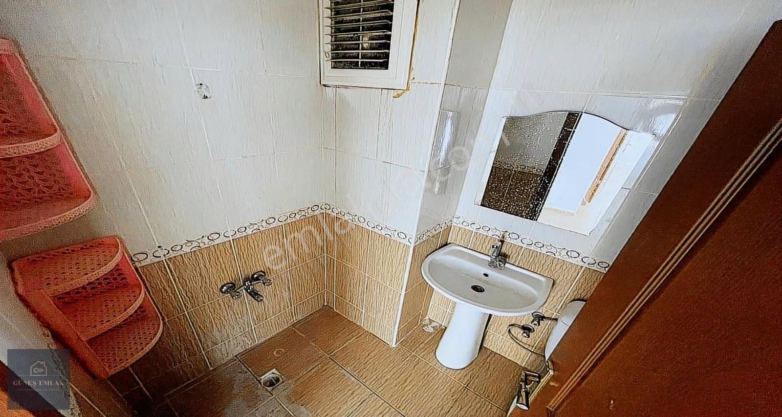 Merkezde Cadde Üzerinde Ön Cephe 3+1 Teras Balkonlu Daire - Görsel 6