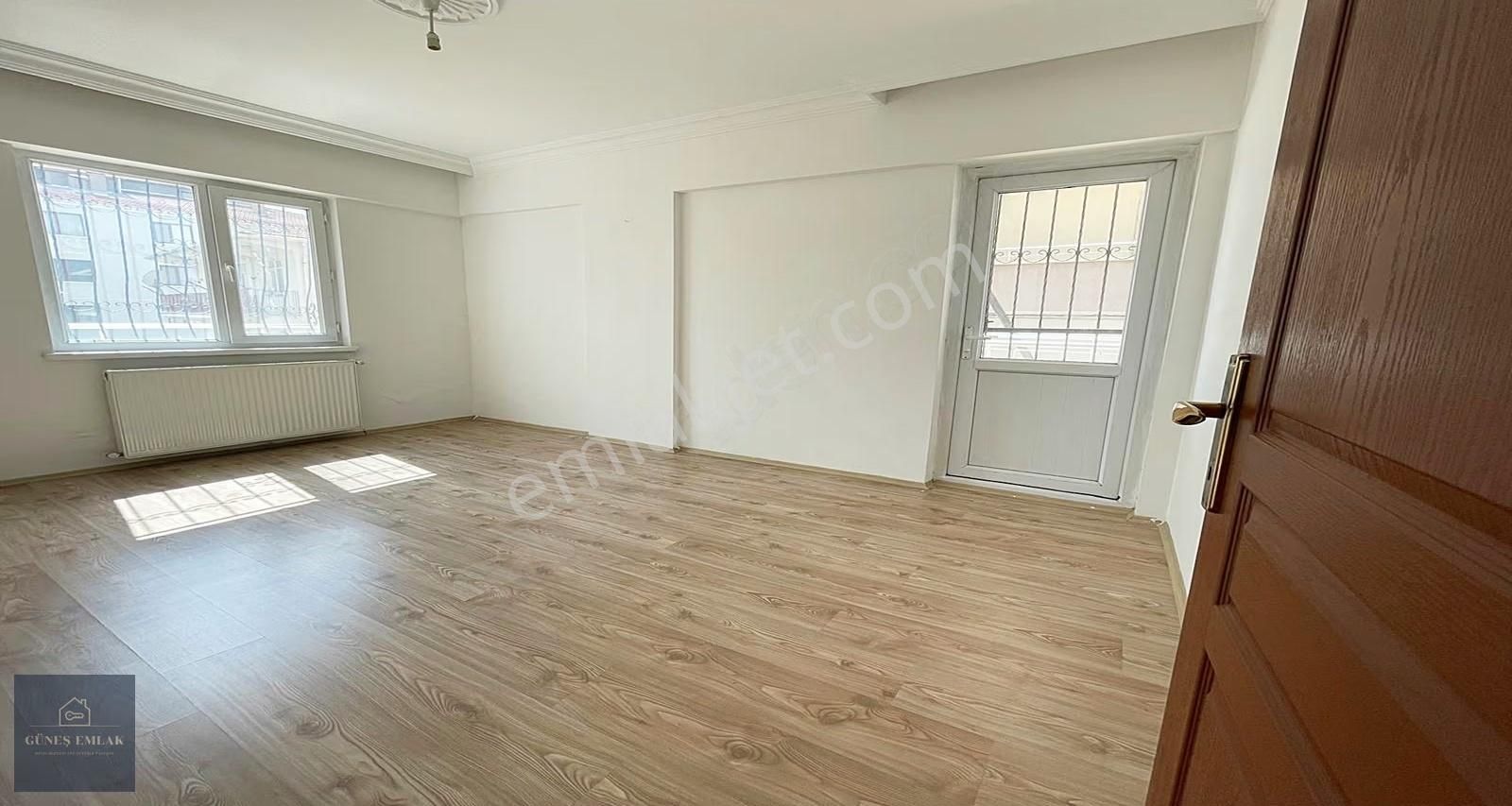 Merkezde Cadde Üzerinde Ön Cephe 3+1 Teras Balkonlu Daire - Görsel 18