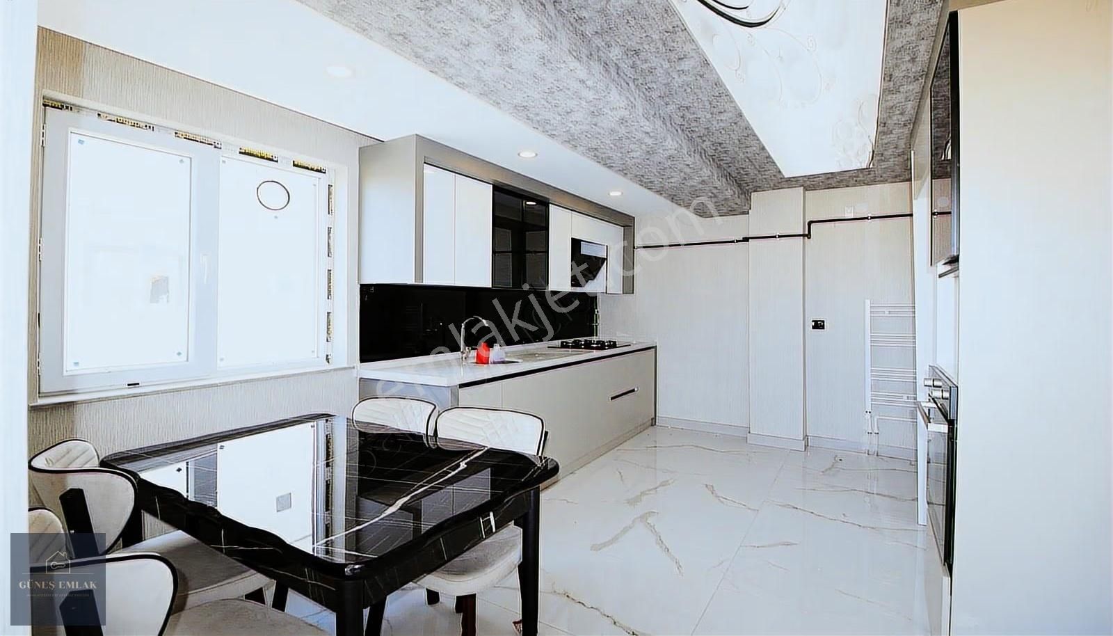 Yenikent Mendereste Ana Cadde Üzerinde Oturuma Hazır Daire - Görsel 24