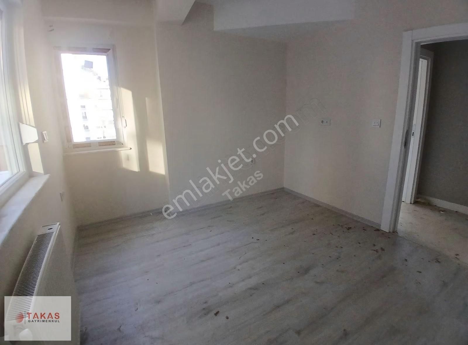 Satılık 2+1. Ayrı Mutfak Ara Katta - Görsel 5