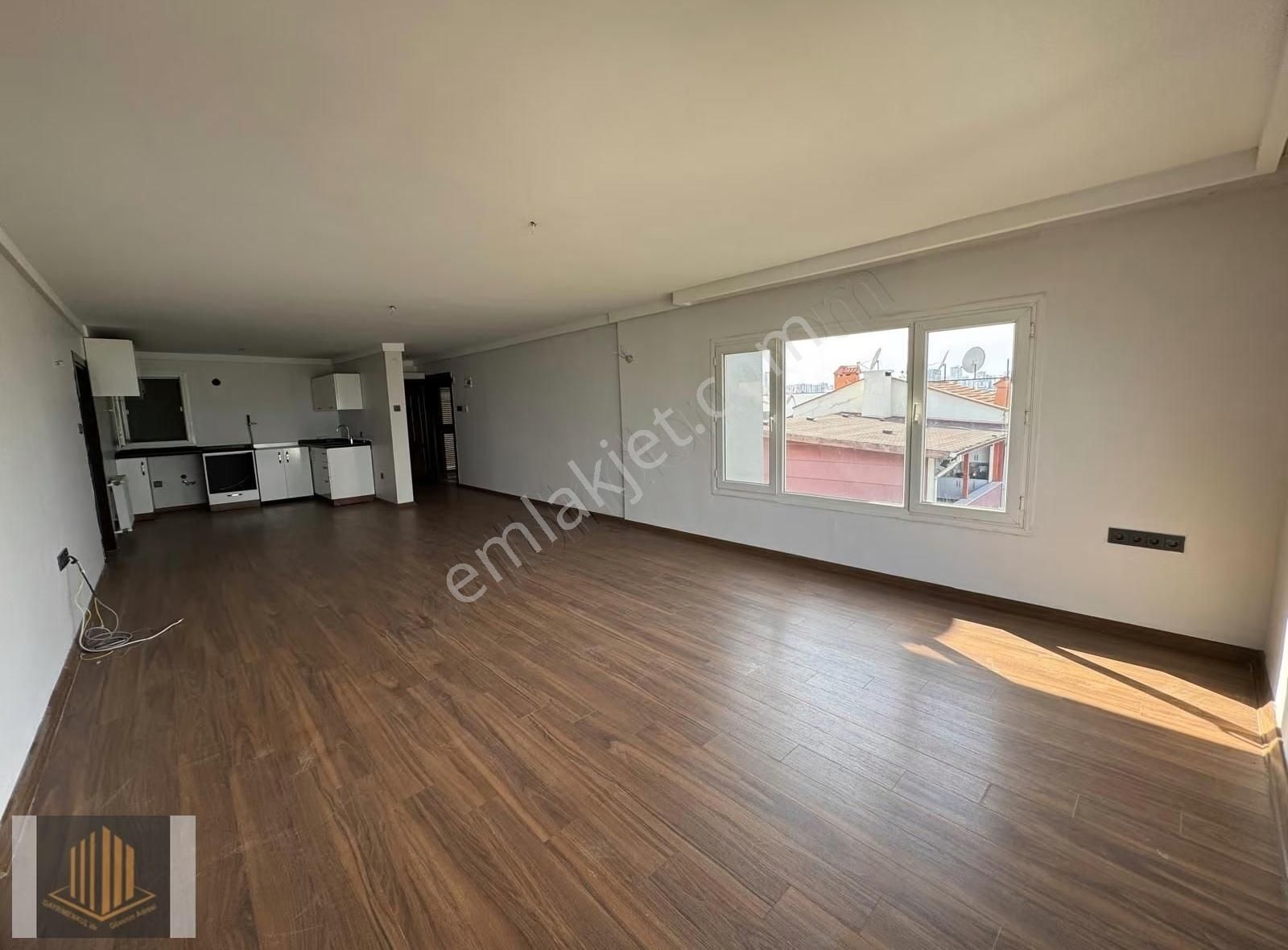 Sağlam'dan Karslılar'da Full Göl Manzaralı 2+1 Kiralık Daire - Görsel 15