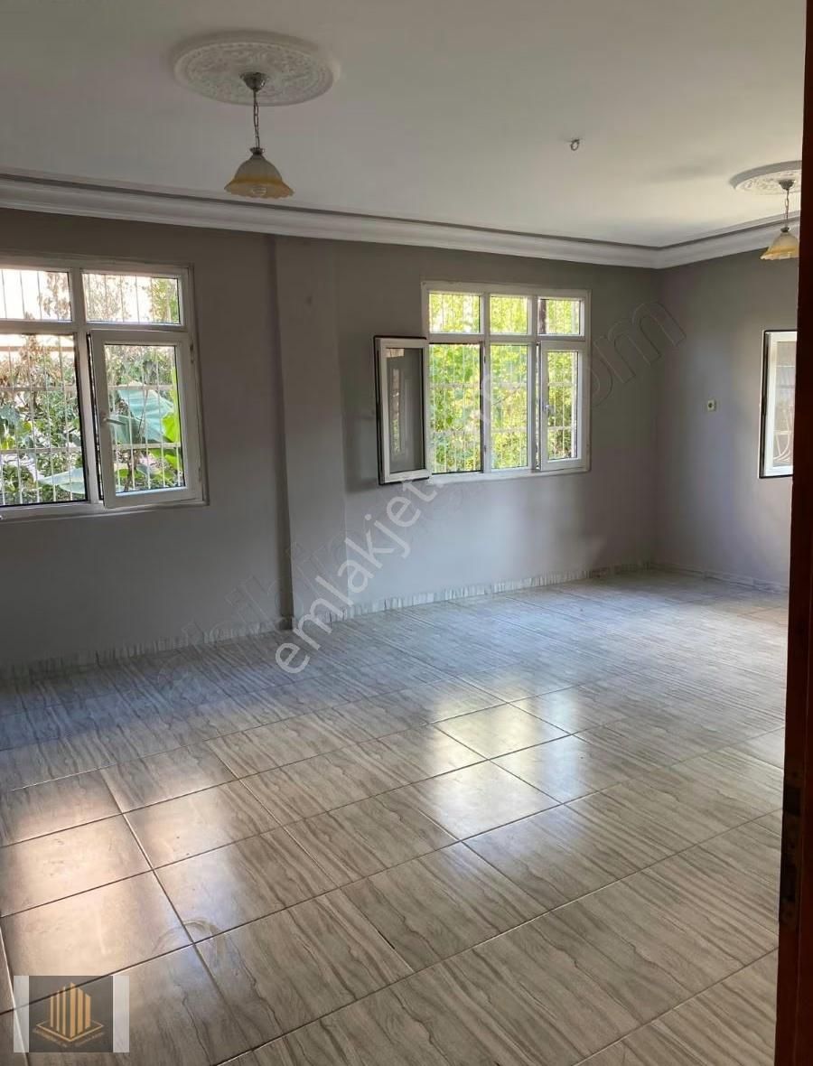 Sağlam'dan Geniş Bahçeli Kiralık Müstakil Ev - Görsel 2
