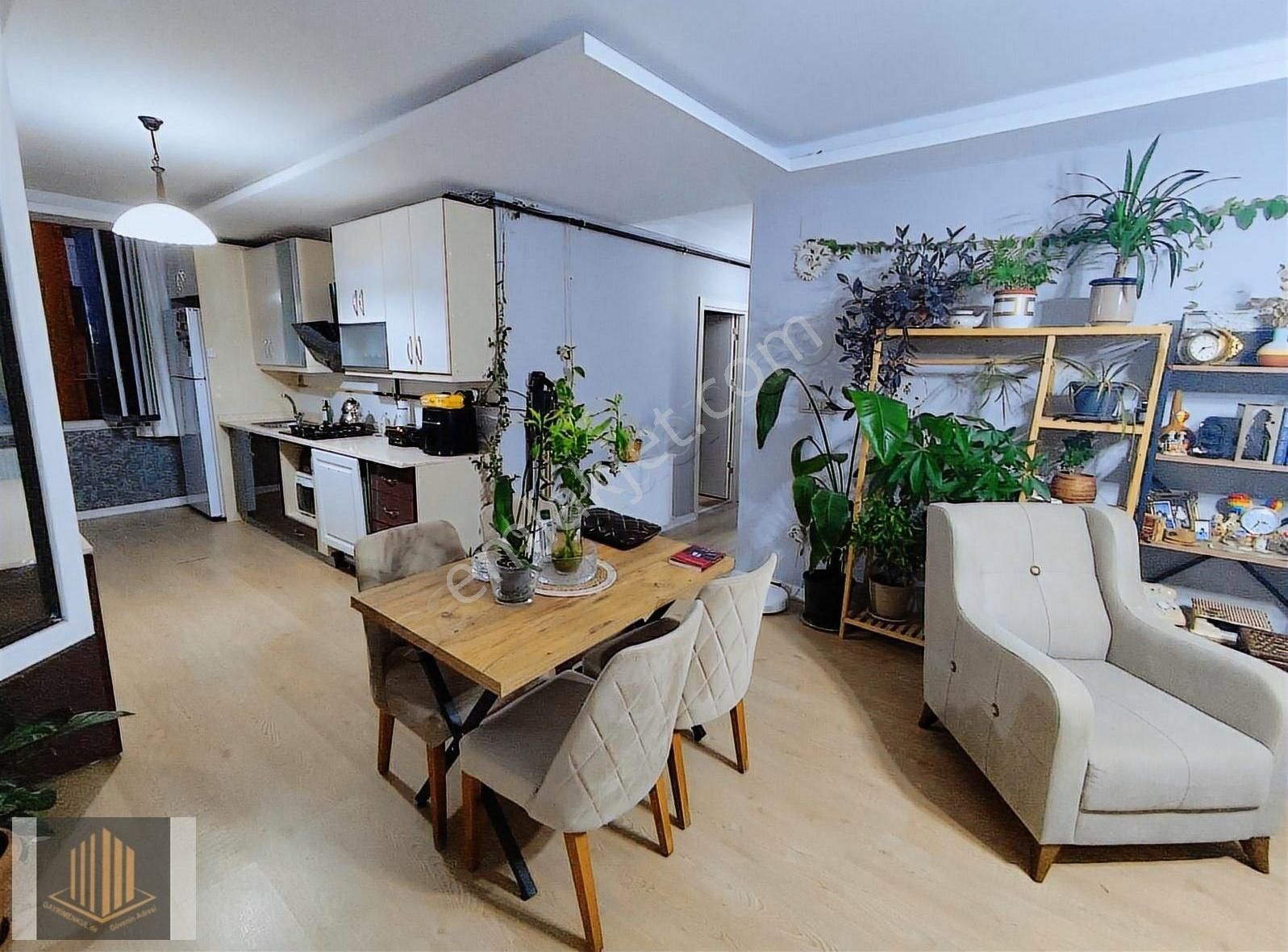 Sağlam'dan Güzelyalıda Muhteşem Göl Manzaralı Doğalgazlı 3+1 - Görsel 17