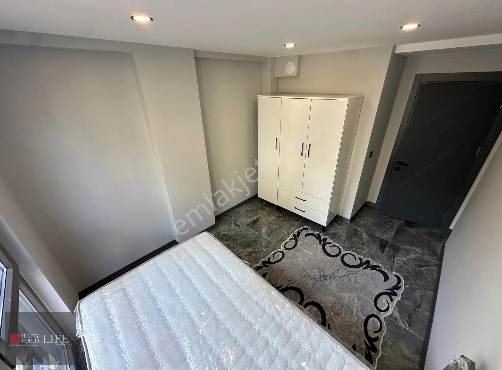 Rw Lıfe// Bahçelievler Mah. Plevne Sk. Kiralık Sıfır Eşyalı 1+1 - Görsel 11