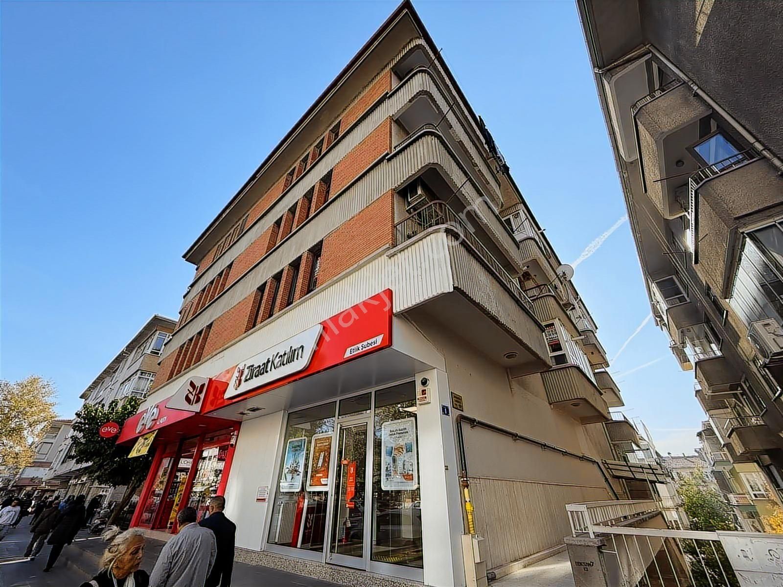 Kariyer'den Giresun Cadde Üzeri 3+1 Ultra Lüx Eşyalı Kiralık !!! - Görsel 16