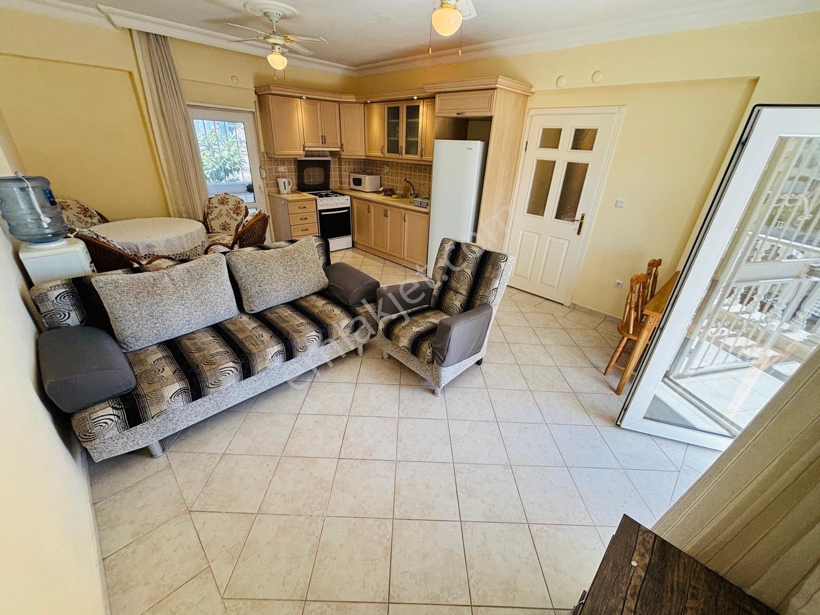 Didim Çamlık Mah.denize 200 Metre Satılık 2+1 Esyalı Daıre - Görsel 10