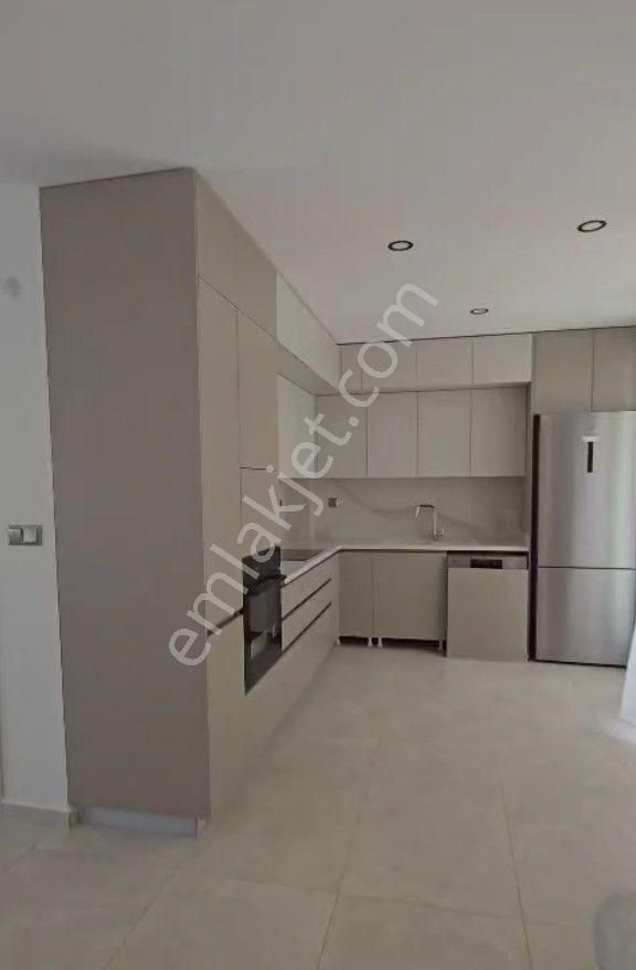 Akbükte 310 M2 Arsa Payına Sahip Deniz Manzaralı Satılık Villa - Görsel 2