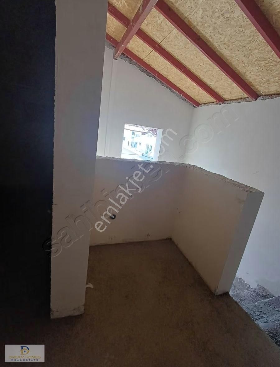 Foça'da Mükemmel Konumda Satılık 3+1 Dubleks Daire - Görsel 4