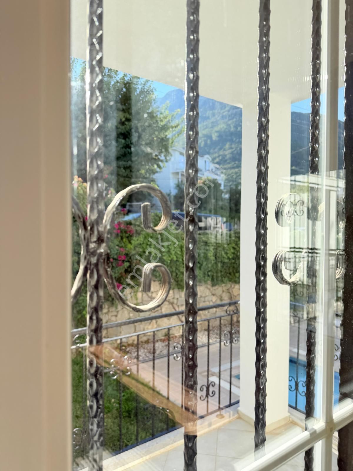 Hisarönü'nde Satılık 3+1 Daire - Görsel 28