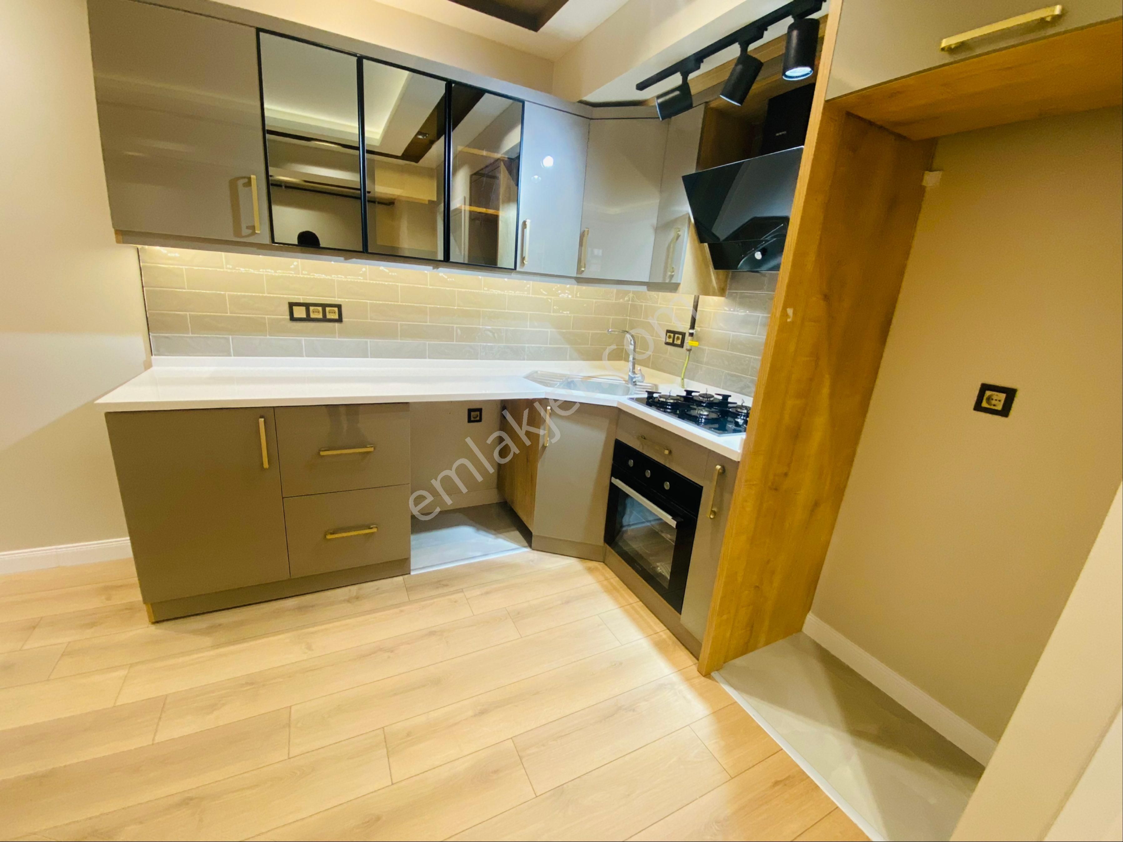 Hatay Askeri Hastane Karşısında 3+1 125m2 Lüks Dekorlu Bahçeli Daire - Görsel 2