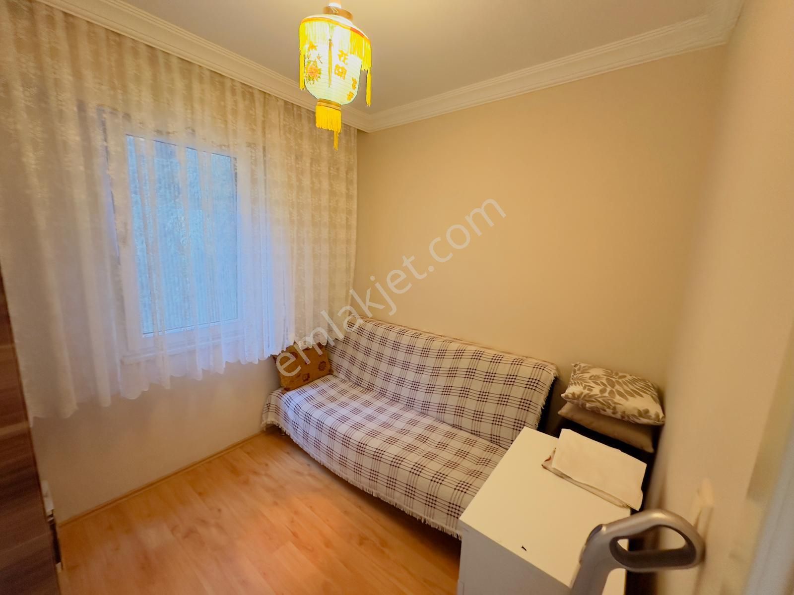 Merkez İnkum Sağ Taraf Satılık Ara Kat 2+1 Daire Eşyalı - Görsel 18
