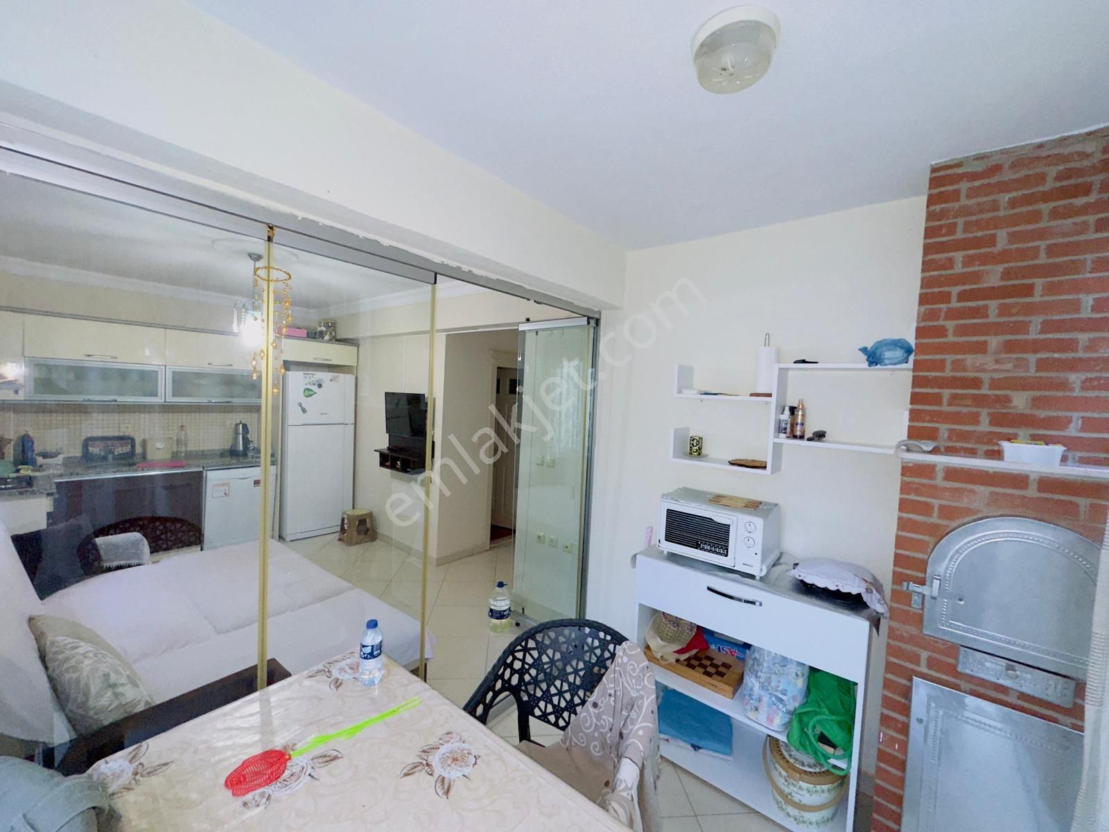 Merkez İnkum Sağ Taraf Satılık Ara Kat 2+1 Daire Eşyalı - Görsel 12