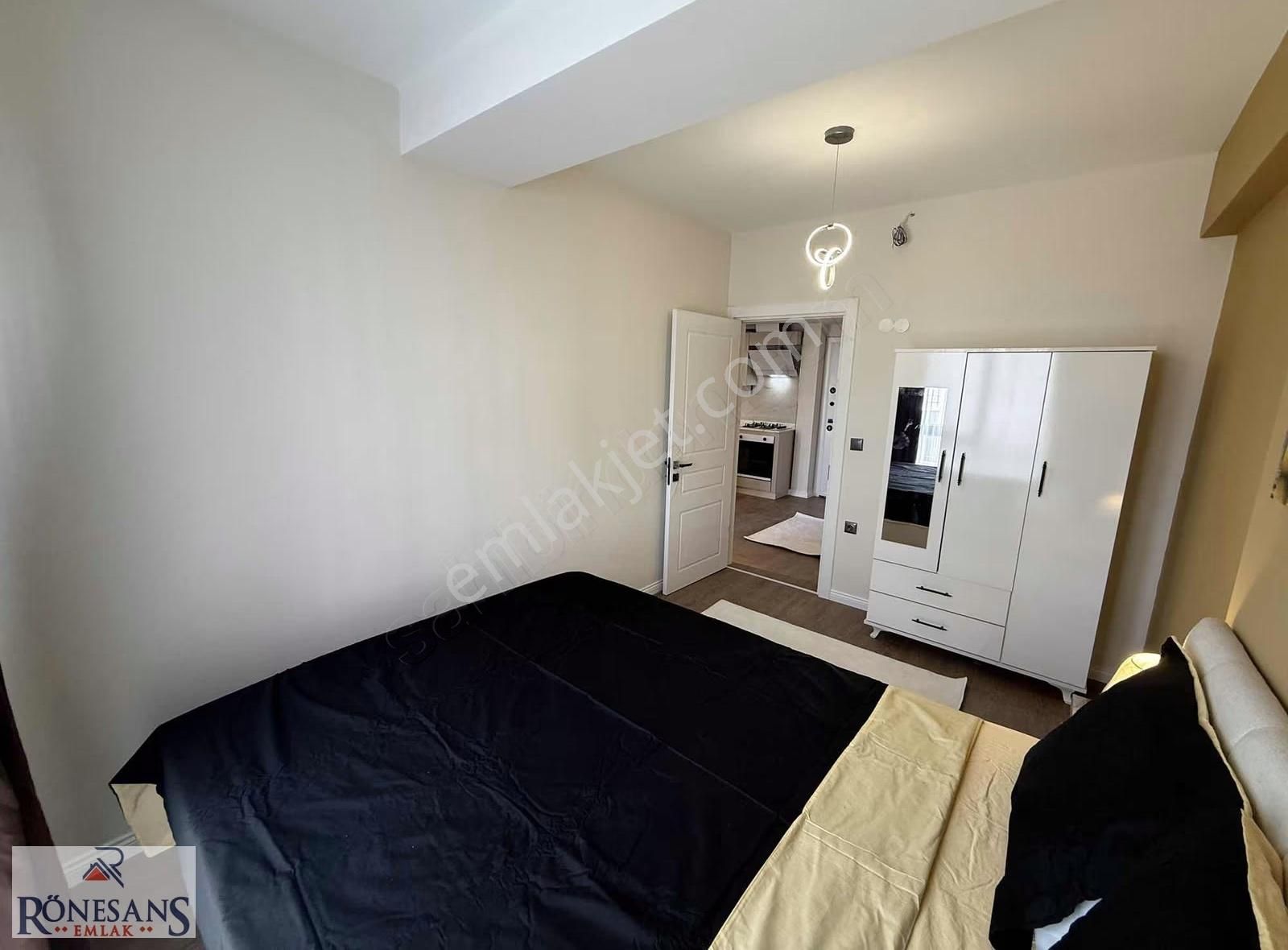 Rönesans Emlak'tan Ful Eşyalı Tramvay'a Yakın 1+1 - Görsel 9