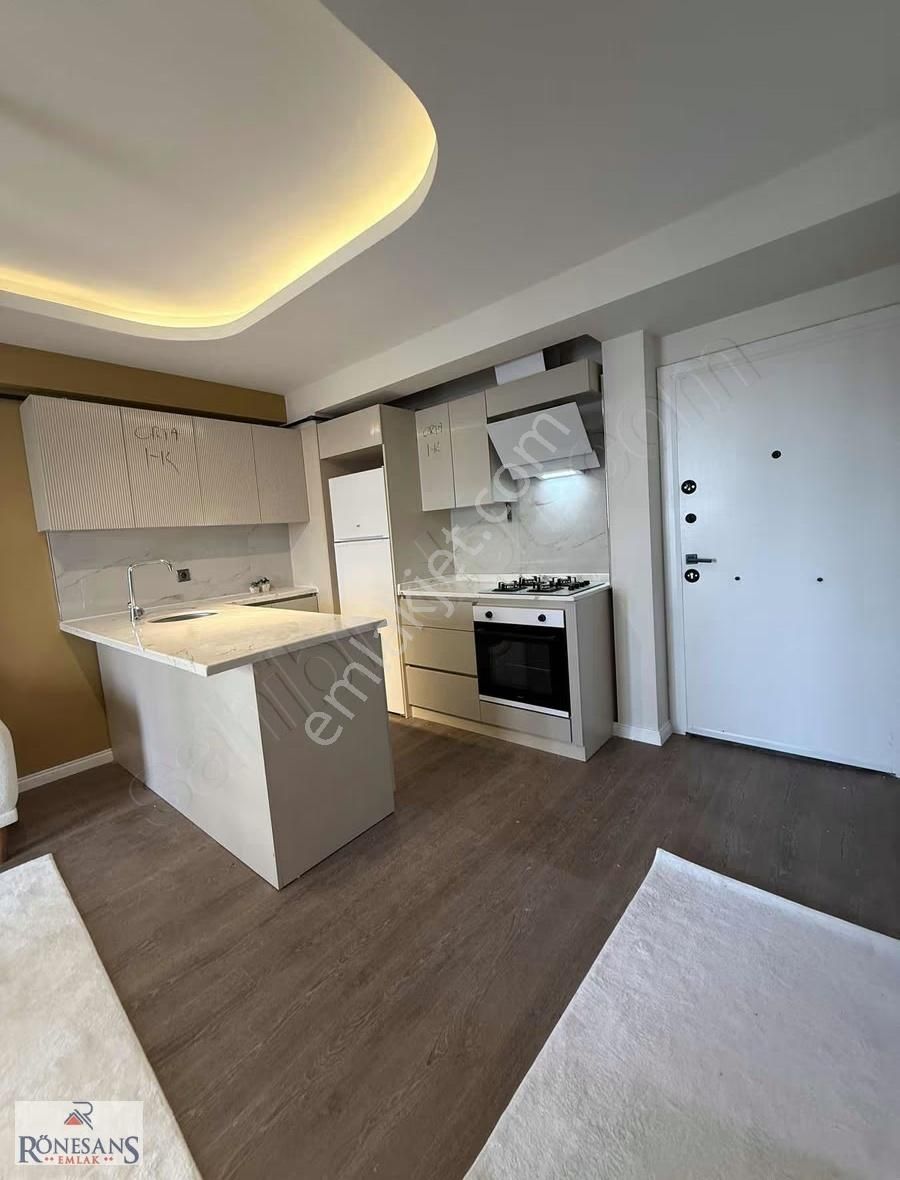 Rönesans Emlak'tan Ful Eşyalı Tramvay'a Yakın 1+1 - Görsel 3