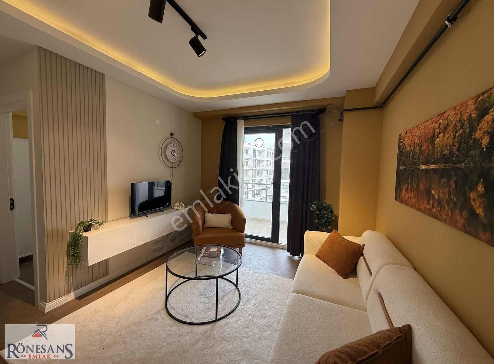 Rönesans Emlak'tan Ful Eşyalı Tramvay'a Yakın 1+1