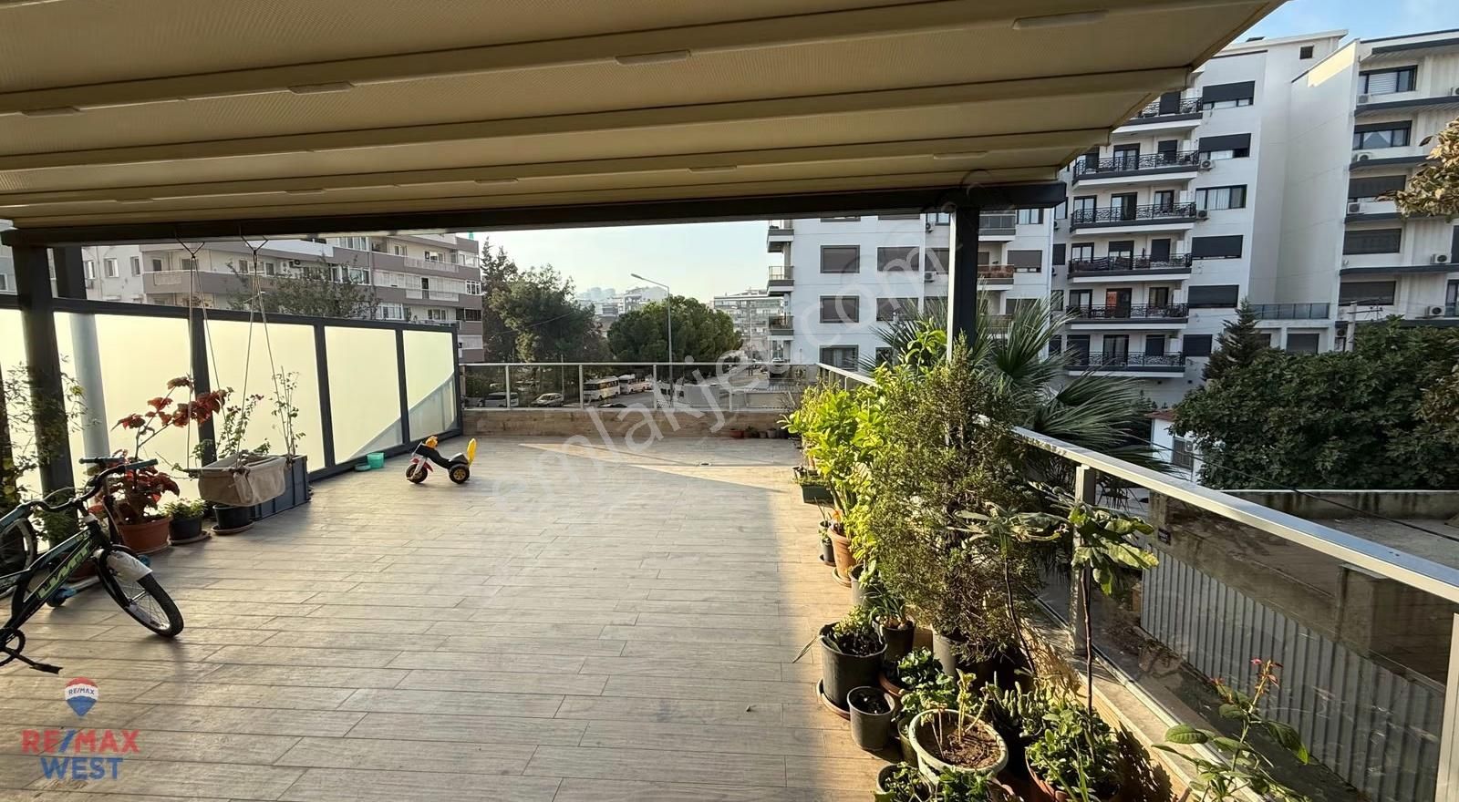 Karşıyaka Ordu Bulvarı Üzeri Satılık Teraslı 3+1 Daire - Görsel 31