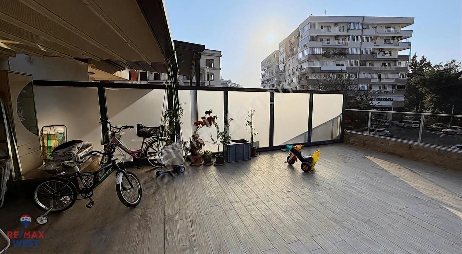 Karşıyaka Ordu Bulvarı Üzeri Satılık Teraslı 3+1 Daire - Görsel 12