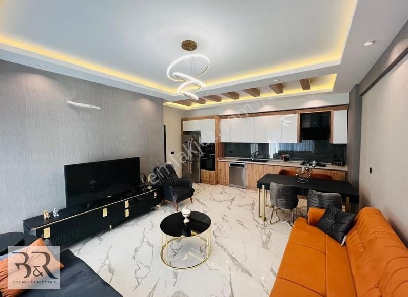 Kusadası Merkezde Havuzlu Güvenlıklı 3+1 Rezıdans - Görsel 4