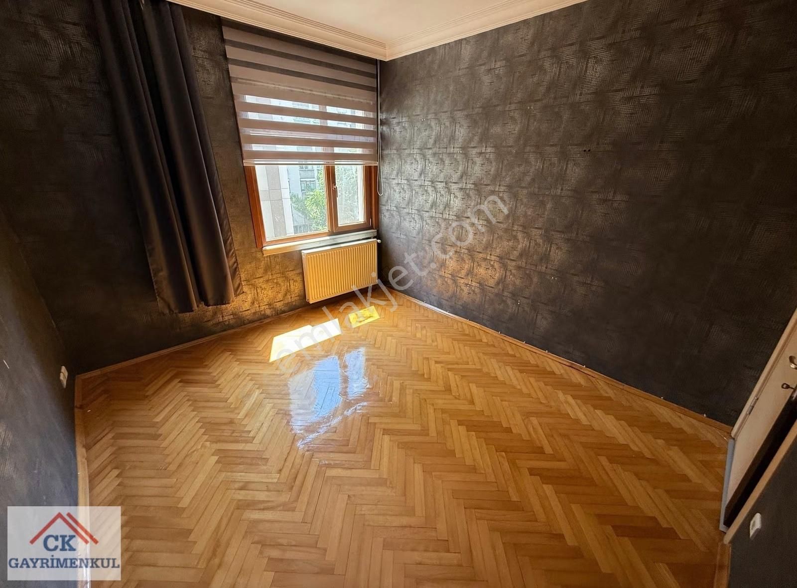 Ck'dan Suadiye Kaptan Arifde 100 M2 Satılık 3+1 - Görsel 25