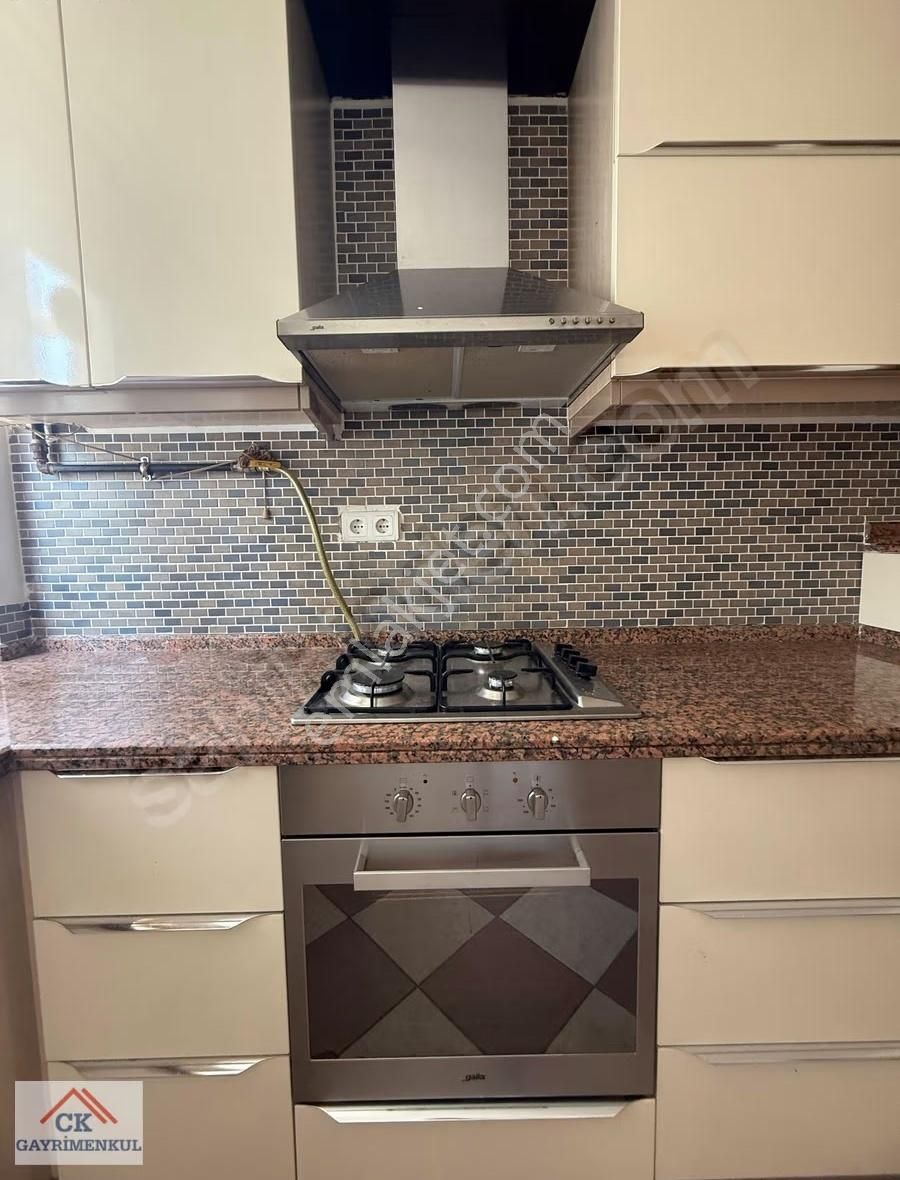 Ck'dan Suadiye Kaptan Arifde 100 M2 Satılık 3+1 - Görsel 12