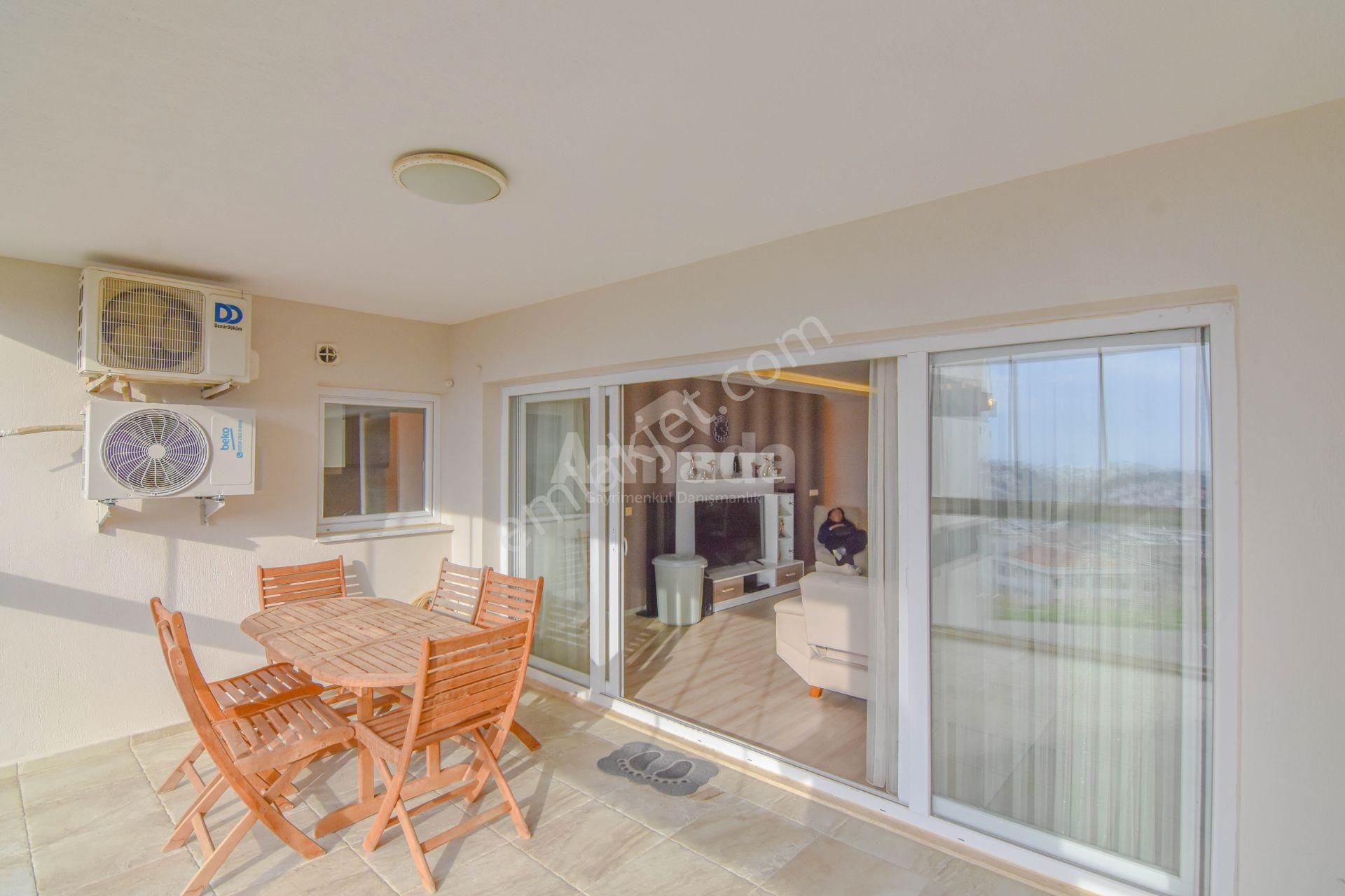 Kuşadası'nda Kat Bahçeli Deniz Manzaralı Özel 3+1 Daire - Görsel 34