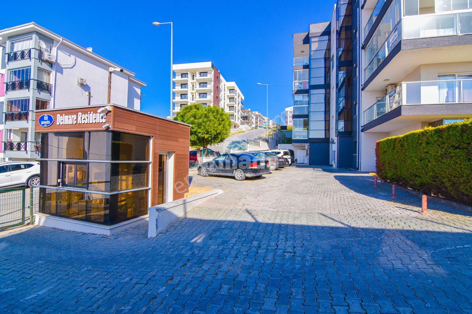 Kuşadası'nda Kat Bahçeli Deniz Manzaralı Özel 3+1 Daire - Görsel 8