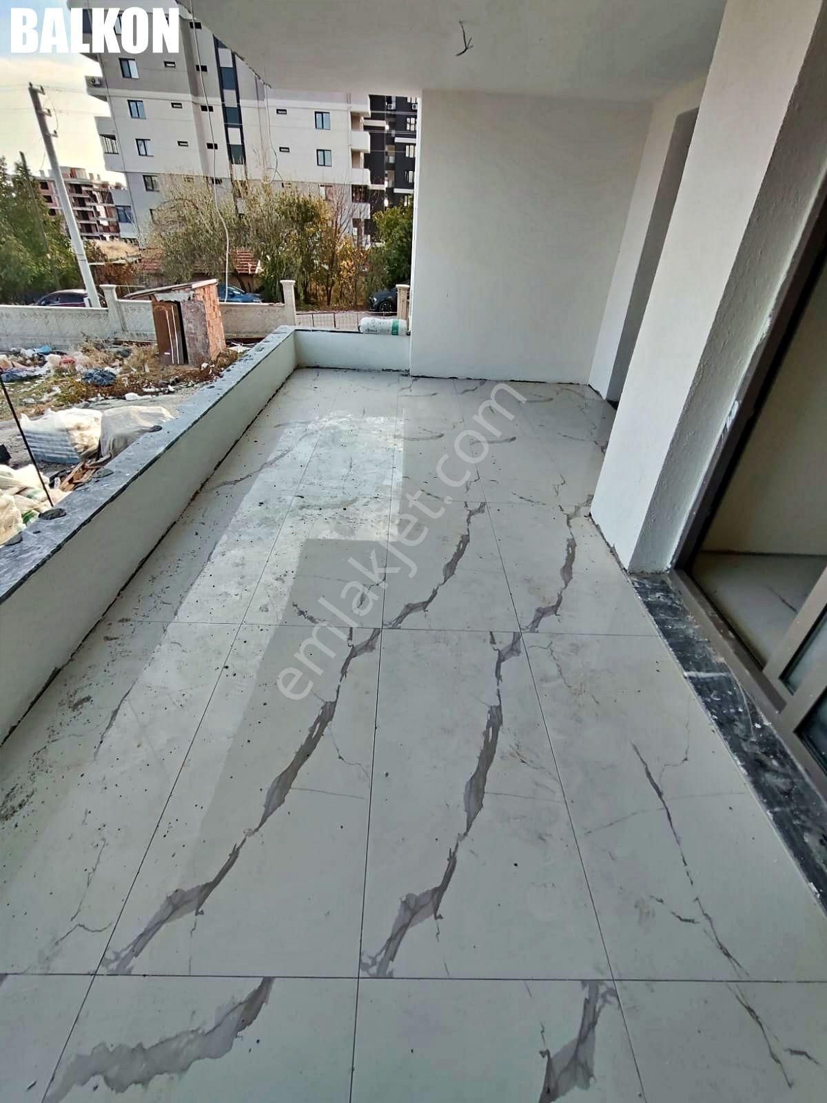 Batıkentte Havuzlu Lüks Anahtar Teslim Daire - Görsel 12